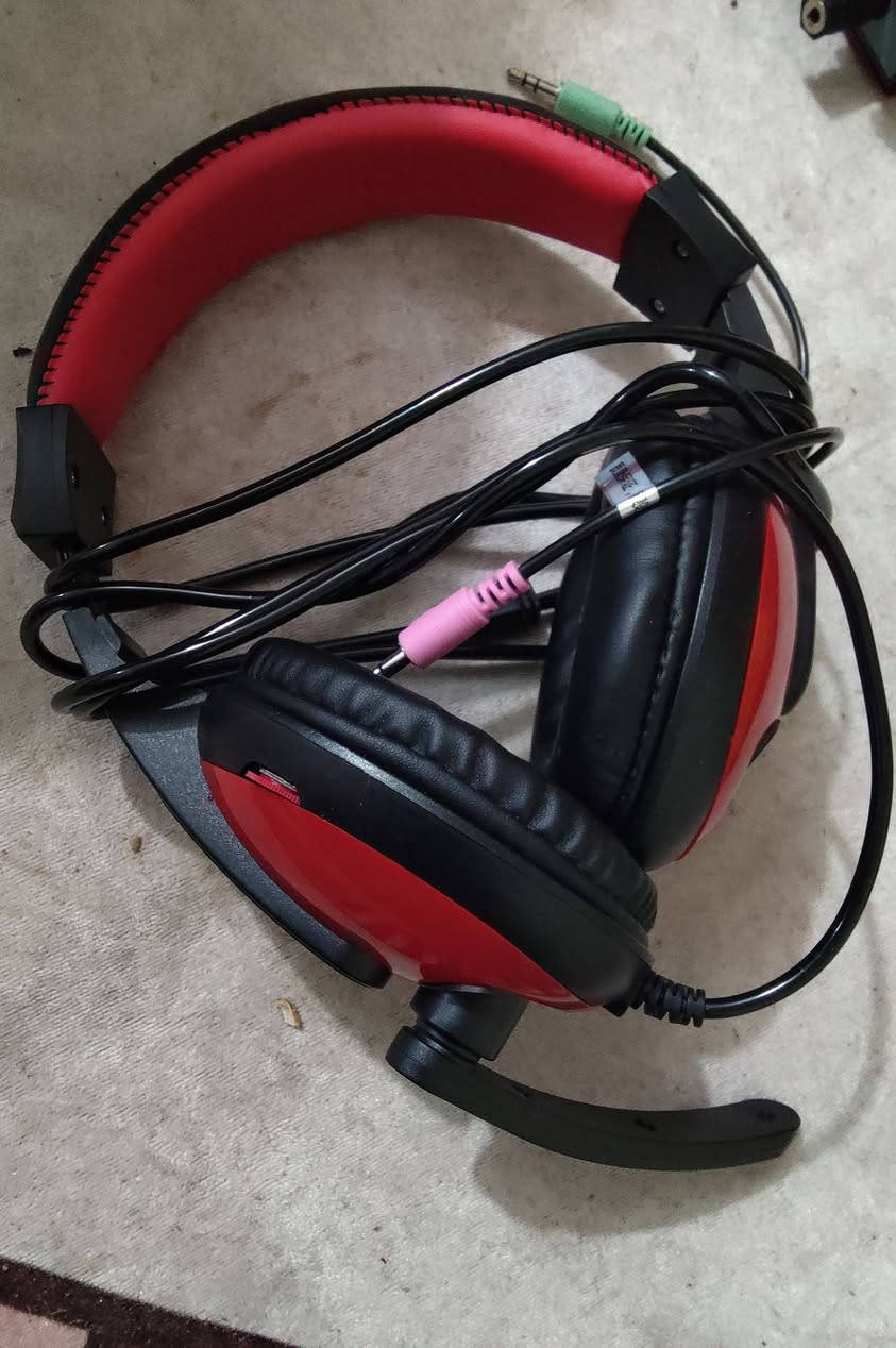 كارت صوت ام دي ٢٢
هيتفون MISDE اي ٦
سماعة سوني والثانية بدون فيوز
مكبر صوت(امبري فايل)Nobsound NS
مايك اهوجه واير 
@@@@@@@@@@@@@@@@@@@@
هذا العرض مناسب للأخوة المبتدئين للهندسه الصوتية ولقراء القران الكريم واﻻدعية والزيارات والتواصل والمناسبات وبسعر مغري للاتصال على صفحتنا جزاكم الله خير....


**إذا كنت صاحب هذا الإعلان وتريد حذفه لأي سبب، رجاءا أرسل رسالة إلى الدعم الفني**