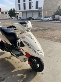 GTR دراجه حلوه و نضيفه و ؏ اديه جاهزه من كلشي عيب واحد ماكو بيها برغي ...