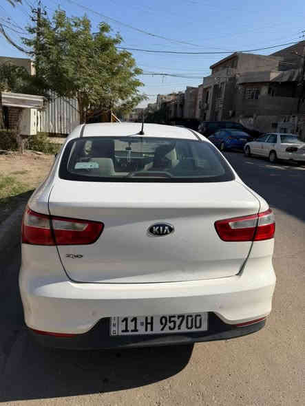 السلام عليكم للبيع كيا ريو 2017 
مكفوله كفاله عامه 
ماشيه 24 الف كيلومتر جديد

الشركة العامه السياره
السياره جاهزة من كلشي
بدون نقص
رقم بغداد تحويل مباشر
وبيها سونار موضح بالصور
السياره مال بيت كلش نظيفه 
احلى من الصور

📍مكانها بغداد الغزاليه او حي الجامعه
سعر 100 وبيها مجال حك الجيه
مستعجل عالبيعه
واتساب 
***********
