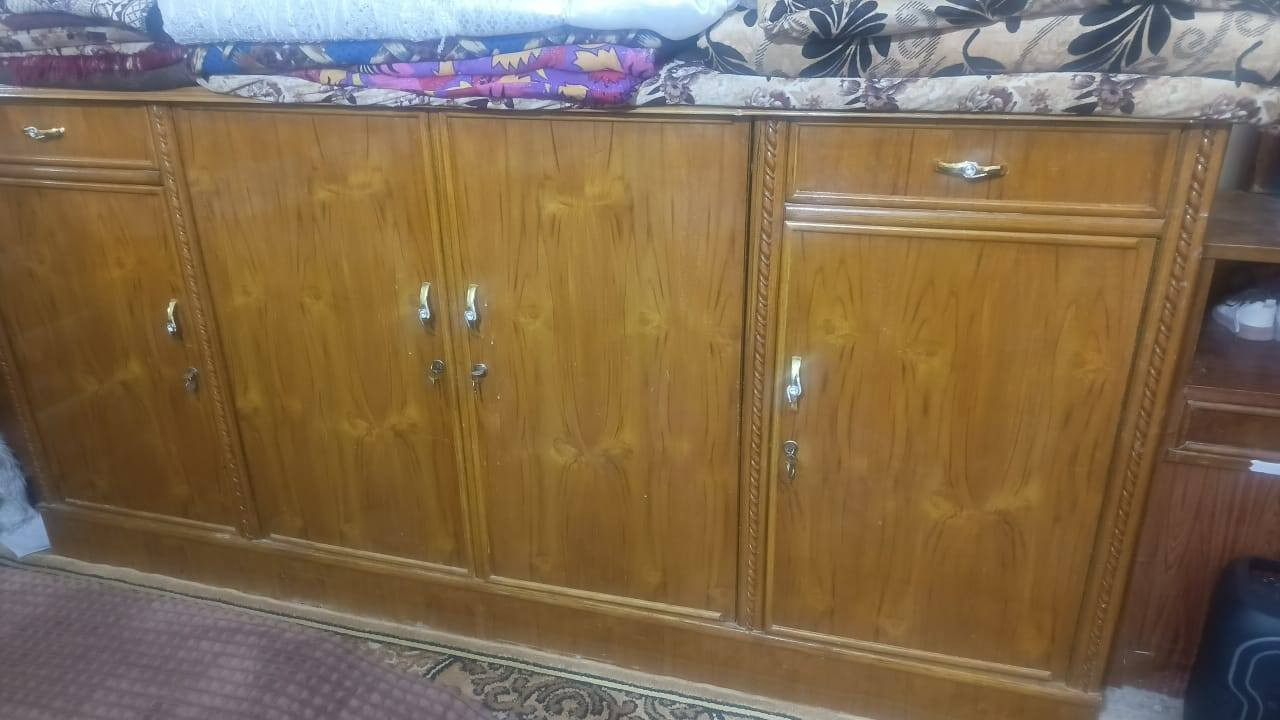 بوفيه تسكام صاج اصلي وزمهه فوك لميت كيلو جديده نضافه ميه بل ميه نجف كوفه لسعر بلش ١٩٠الف ٣ياله يشيلوهه ***********
