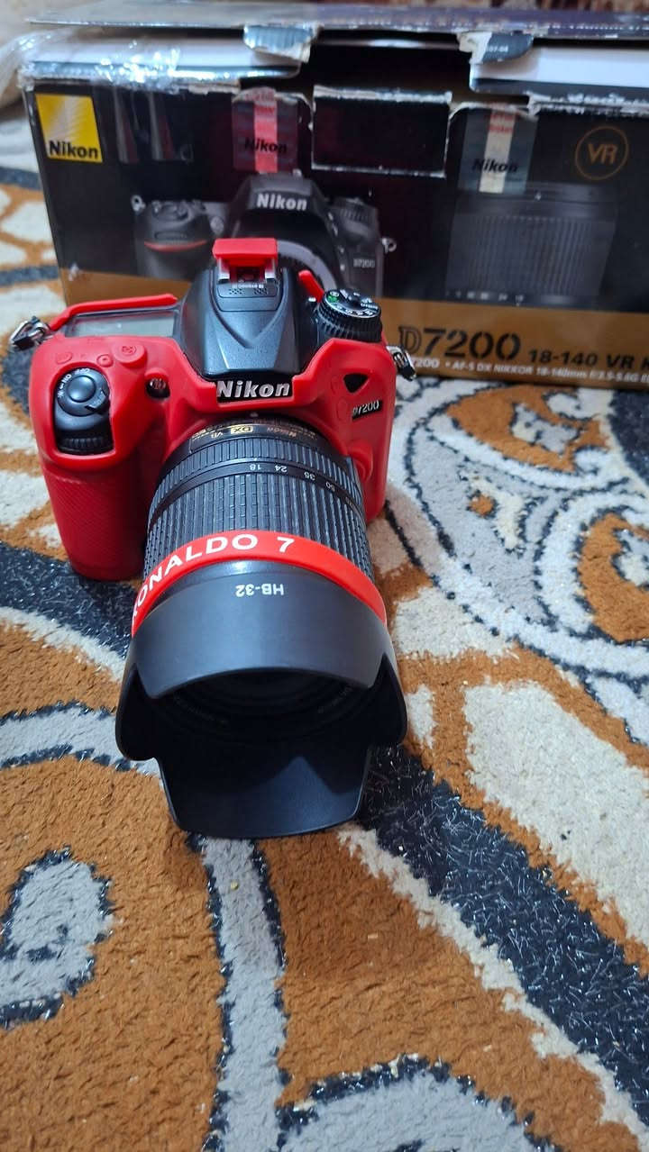السلام عليكم نيكون٧٢٠٠ للبيع
مع فلاش خارجي 
شاحنه 
بطارية 🔋 
توصيله نقل صور مع كرتونه
لاستفسار لاتصال على الرقم او. على الخاص
***********
