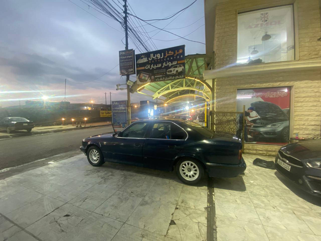 سلام عليكم 
بي ام دبليو 525
موديل 90
صبغ جمالية بدون معجون 
كير محرك شرط 
كير عادي 
مكينة فل 
غرفة جلد اسود 
سنوية ل 30 
كاربون بانزين 
مكان الموصل 
شرط التحويل 
ابيع قسط ونقد 
للاستفسار 
***********
