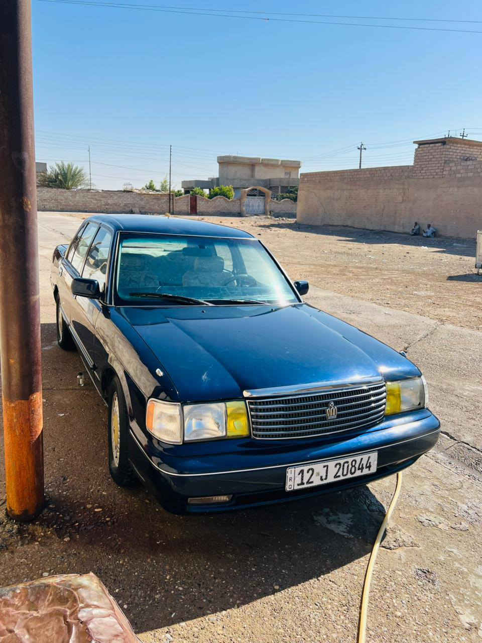 السلام عليكم 
سيارة ارنب هارتوب موديل 1993 رقم جديد وهزة جديد 
مصبوغة صبغ عام بس  السقف بي معجون الباقي شرط كير ومحرك السعر 60بيه مجال شي قليل
كابون بانزين بيها مكانها الموصل 
***********)()()(***********
