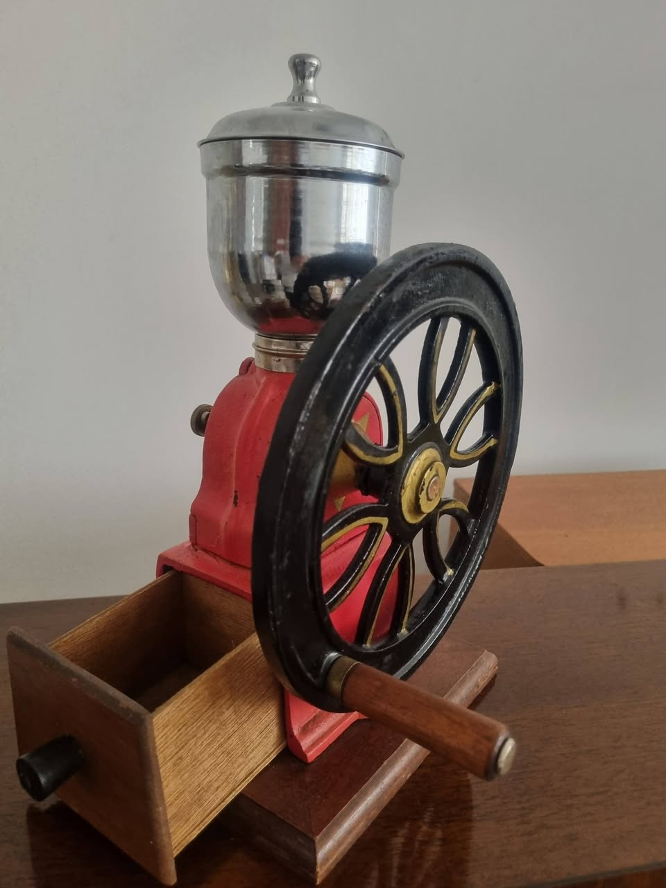 للبيع
طاحونه للقهوه


**إذا كنت صاحب هذا الإعلان وتريد حذفه لأي سبب، رجاءا أرسل رسالة إلى الدعم الفني**