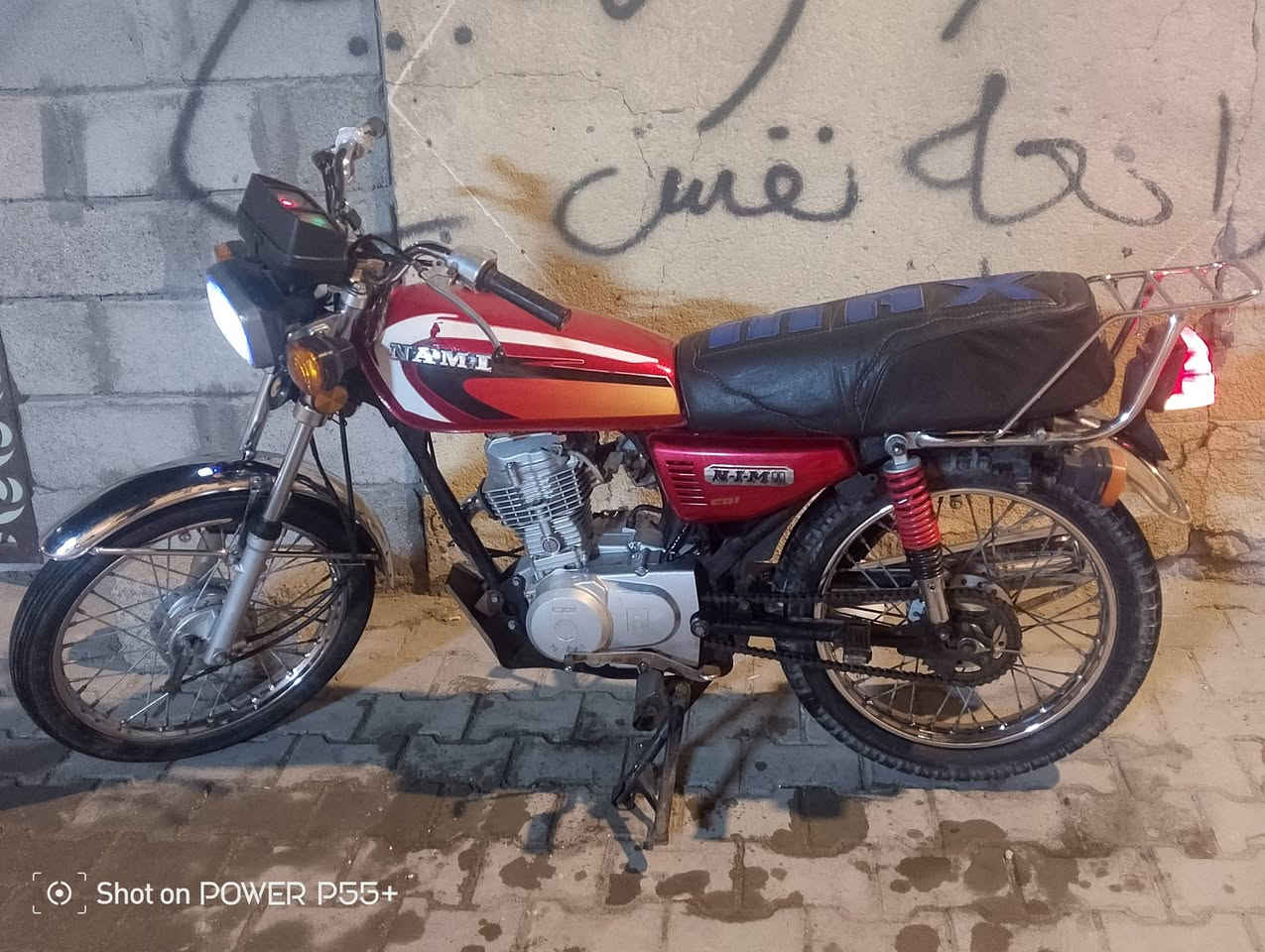 السلام عليكم من رخصه الاداره
نامه 2021 أدامه 2025
اوراق أصولي راعيها موجود 
تفاصيل واتساب *********** سعر 850 بيها مجال او مراوس
