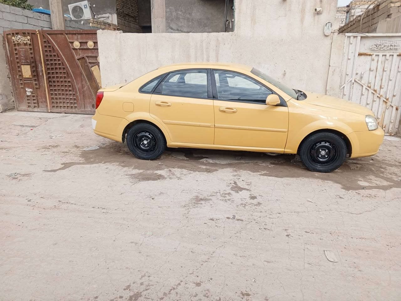 السلام عليكم
اوبترا موديل 2013 شركه عامه سياره صبغه بلاديه بيها رشات بسيطه 
السياره بيها جاملغ مبدل بدون ضربه الله شاهد 
كير مكينه حداديه كهربائيات كله جديد مضفره خط بحث سنويه 2027
مكاني ناصريه مركز سعر 61 
***********
