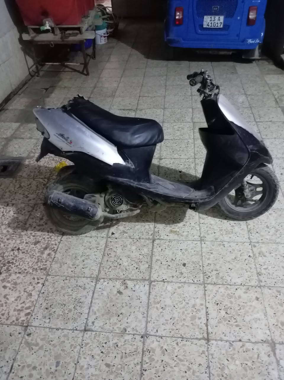 السلام عليكم وعليكم السلام دراجه ساسوكي للبيع هاي كدامكه خير من الله سلف وهندر كهربأيه كامله ما بيها نقص دراجه أوراق أصولي مشيها يخبل  السعر 125 وبيها مجال كد الجيه..... للتواصل.. ***********
