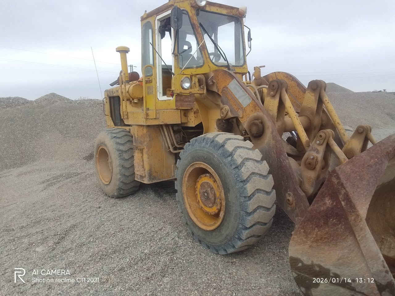 السلام عليكم شفل للبيع حجم 70 موديل 84 مامسجل محرك عادي بيه تبخير 
رقم الهاتف.   ***********
