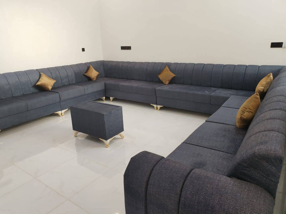 دوشمه وتصليح قنفات 
عندك تخم قديم نرجعه الك جديد والوان وديكور ع ذوقكم 
يوجد تفصال جديد ع المتر ضمان 5 سنوات 
العنوان ناصريه حي الشهداء قرب الطاقه 
***********/ /***********
