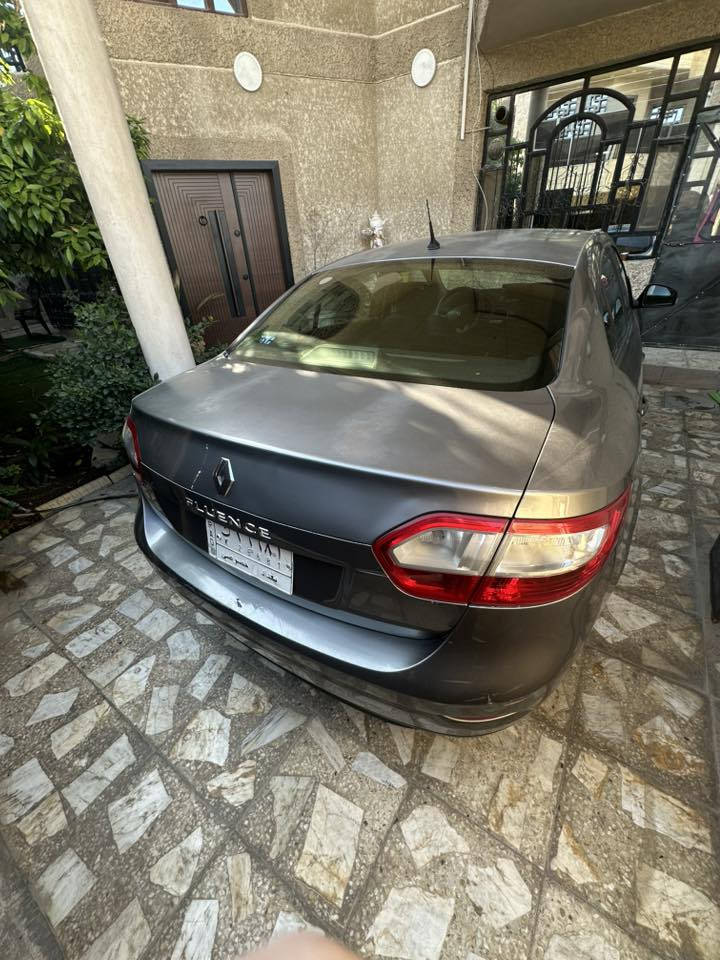 🔥– رينو فلونس 2014 بحالة ممتازة 🔥

إذا تدور سيارة مرتبة، استخدام خفيف، ونظافة حقيقية… اقرة التفاصيل 👇

🚗 رينو فلونس موديل 2014
🔹 ممشى: 93 ألف كم فقط
🔹 الاستخدام: خفيف 

✨ المميزات:
✔️ حدادية جديدة
✔️ تبريد قوي وشغال ومابي اي مشكله
✔️ السيارة نظيفة 
✔️ ما محتاجة أي صرف

🛠 الملاحظات بكل شفافية:
▪️ طخه خفيفة بالبجم (تصلحت ورجعت بلادي )
▪️ جراد صبغ 3 قطع (البنيد + القمارة + الصندوق)

💯 السيارة تركب وتروح وين متريد
🔍 الفحص مفتوح بأي مكان تحبه

💰 السعر: (68$) – بي مجال حك الجيه 

📞 للتواصل
***********
