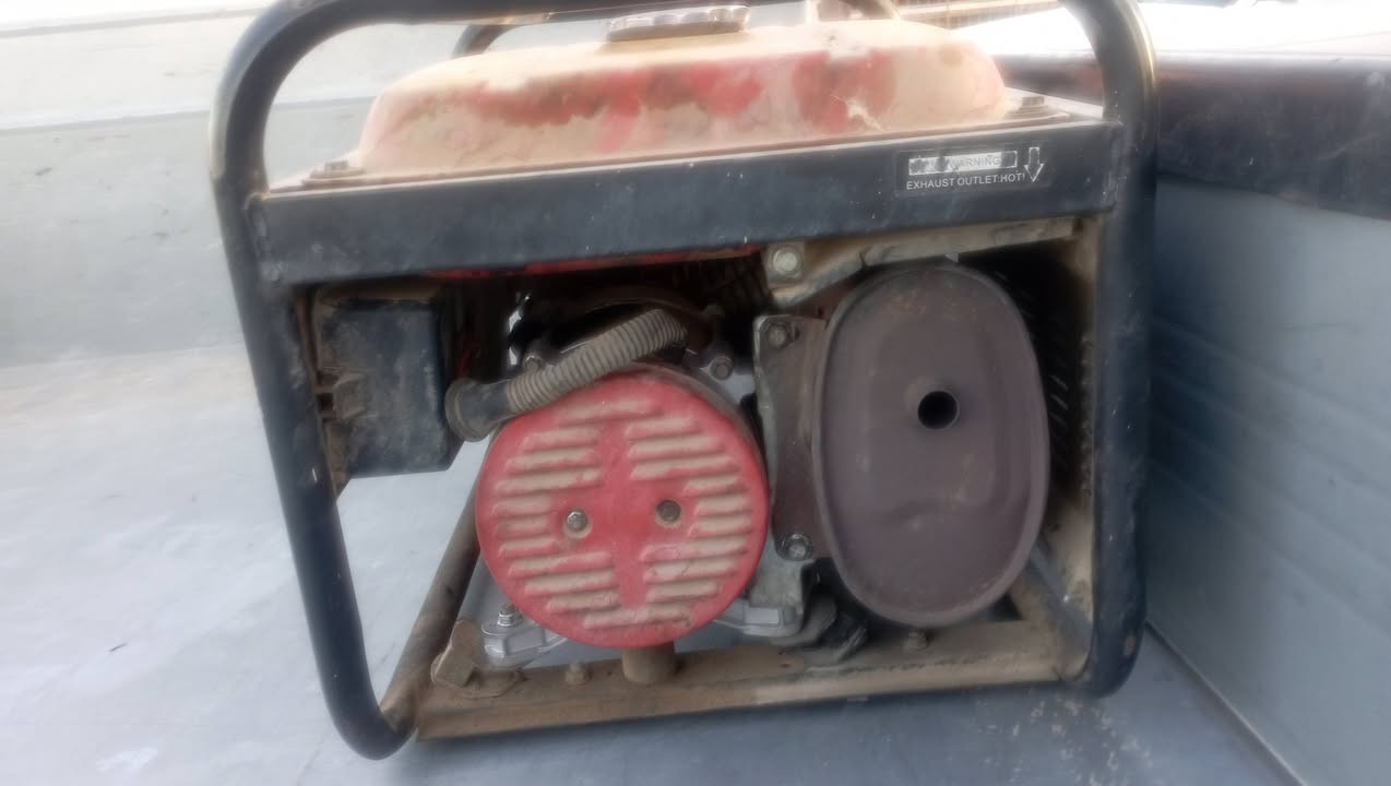 مولدة شغالة للبيع المكان بابل السعر 100 وبيهة ومجال ***********
