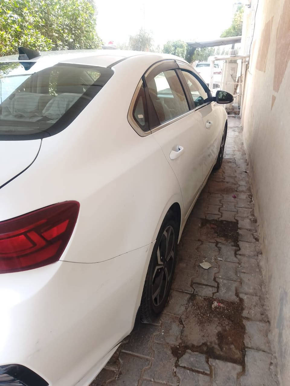سلام عليكم فورتي 20 
السعر 133ورقه بيه مجال
مكان السياره كربلاء 
للاستفسار ***********
