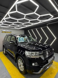 لاندكروز GXR • ٢٠١٨ • ٦٣ الف كم