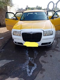 سياره أوباما تكسي ٢٠١٠ ادوات ادوات. للبيع السعر ٤٥ وبيه مجال  اللاستفس...