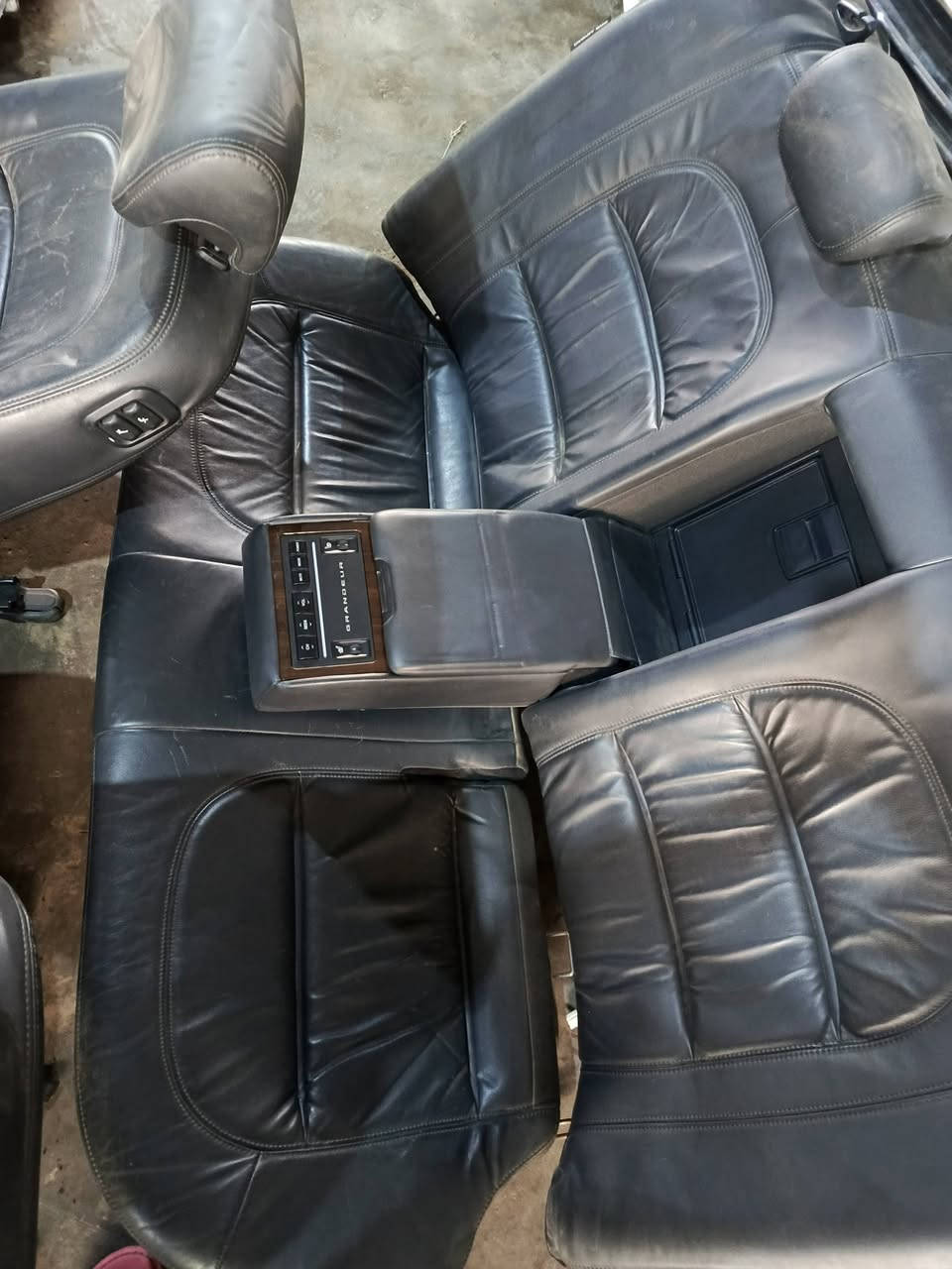 كشنات ازير ٢٠٠٩ نظافه, 100%100مكان بابل ناحية الشوملي ***********
السعر ٦٠٠ وبيه مجال
