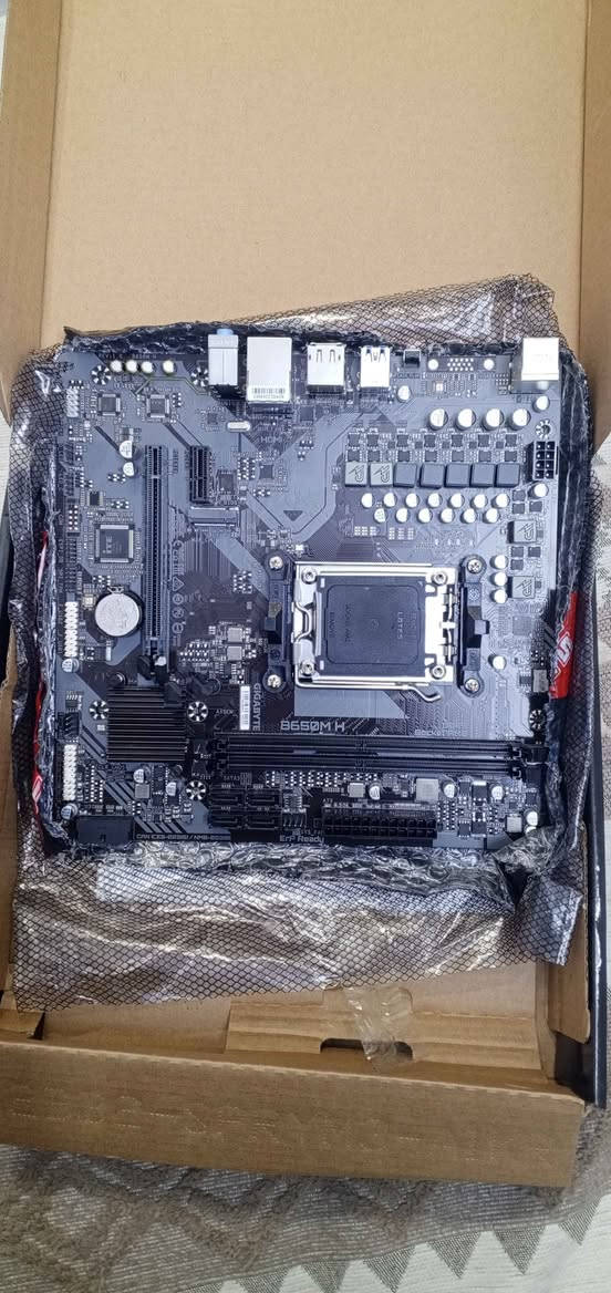 1- مذربورد  intel H610 جيل 12' 13' 14 
2-مذربورد  Ryzen AM5 B650 
3-معالجات Ryzen 5 7500f بغداد, العراق


**إذا كنت صاحب هذا الإعلان وتريد حذفه لأي سبب، رجاءا أرسل رسالة إلى الدعم الفني**