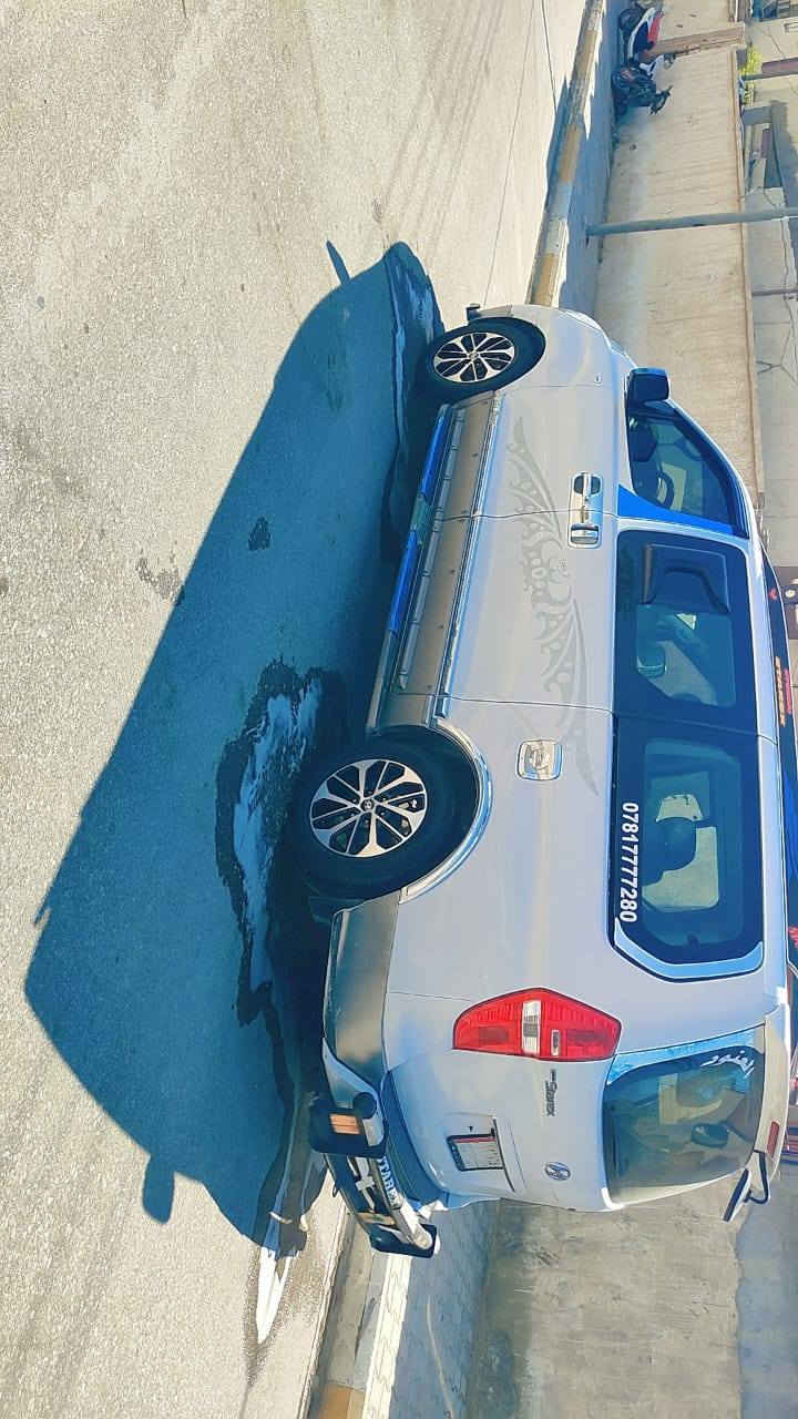 السلام عليكم ستاركس مسكر ٢٠١٥ مجول 
2015كفاله ماعده باب العبري وجاملغ الامامي صبغدوسه جوه باب العبري ولباقي جاهزه مكينه بلادحداديه تخم تاير ويلاهVIP دوشمه جديده ولله 250 ماخذه سنويه لحد29 بأسمي مصفره من كلشي السعر 210 وبيه مجال بيع فقط مكاني سماوه ***********
