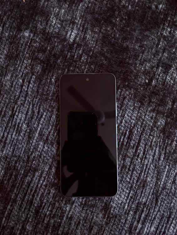 السلام عليكم  
الجهاز جديد مستخدم شهر 
Infinix HOT 60i
الذاكرة 256 8 رام -البطارية 120HZ 5160
يشغل ببجي 60 فريم 
شاحنة الجهاز 45 واط سريع 
الكامرة 50 MP
مدعوم بل AI
باكيت الجهاز موجود وكامل
السعر 185 مكاني البلديات للاتصال ***********
