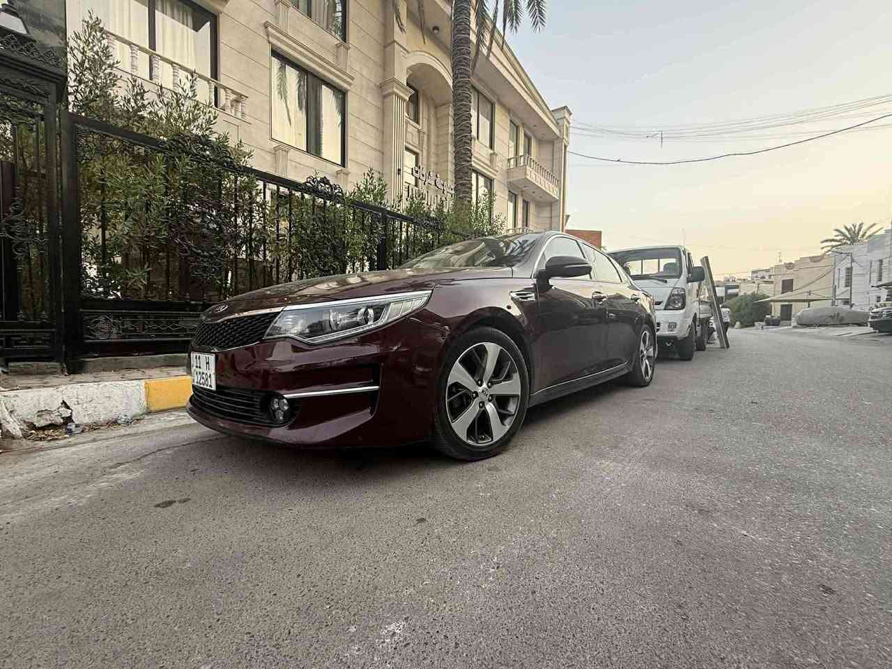 تدور اوبتما نظيفة وتخليك مرتاح وما تصرف عليها ؟
هاي فرصتك 

اوبتما 2016 EX فل مواصفات
سعر 120 ورقة و بيها مجال بسيط 

مكينة وگير  استعمال شخصي نظيف
تبريد ممتاز شاشة كاميرا بصمة
سيارة جاهزة استخدام يومي بدون أي صرف

بيها حادث سطحي 

اللي يعرف قيمة الاوبتما يعرف شكد مرغوبة بالسوق 
البيع للجاد فقط واللي يريد سيارة مرتبة 

يتفضل خاص او اتصال
على رقمي ***********
