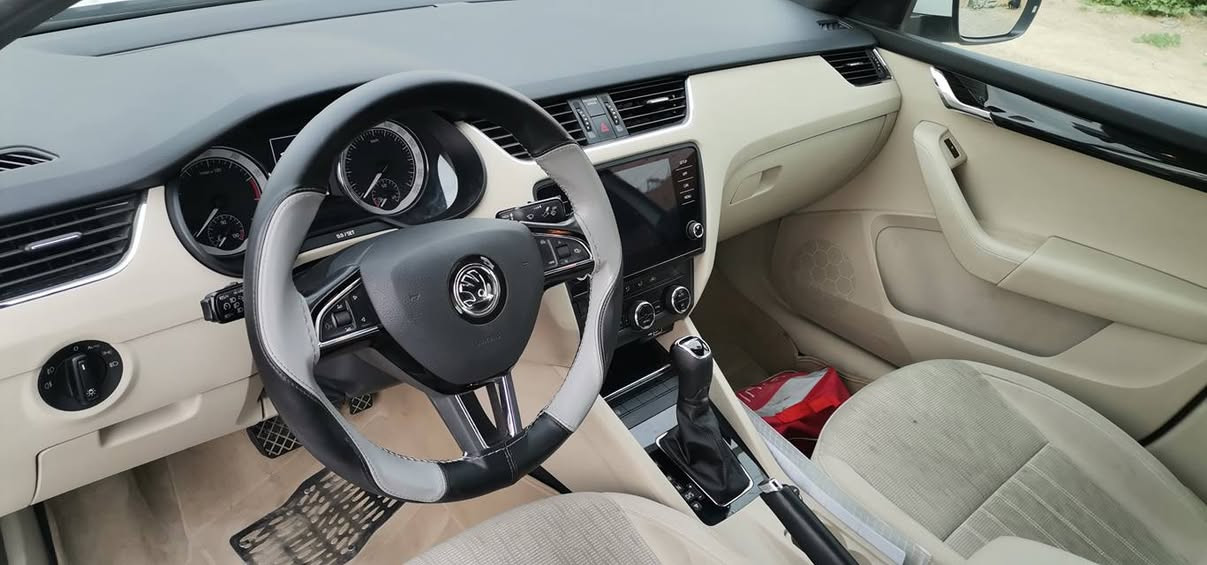 سکۆدا ئۆکتاڤیا ٢٠٢٠ سفری شەریکەی شیرین هەولێر فول تەنها پانۆڕاما نیە کلین تایتڵ تەنها ٨٩٠٠٠کم ڕۆیشتووە
بەناوی خۆمەوەیە سەنەوی و ڕەقەم و هەززەی نوێیە
ڤایبر و واتس اپ *********** أربيل, العراق
