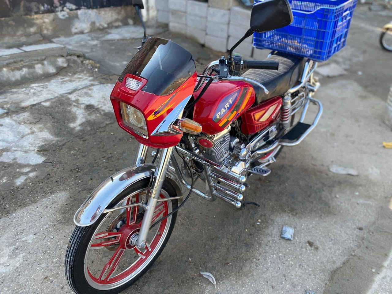 السلام عليكم للبيع بارت نفخ مديل 22 وراق اصولي دراجه مكفوله كهربائيات كلهه شغاله كل  نقص مابيهه جاهزه مكاني شطره أسعر 900 وبيهه مجال لشراي مكاني شطره شراي يخابر ***********
