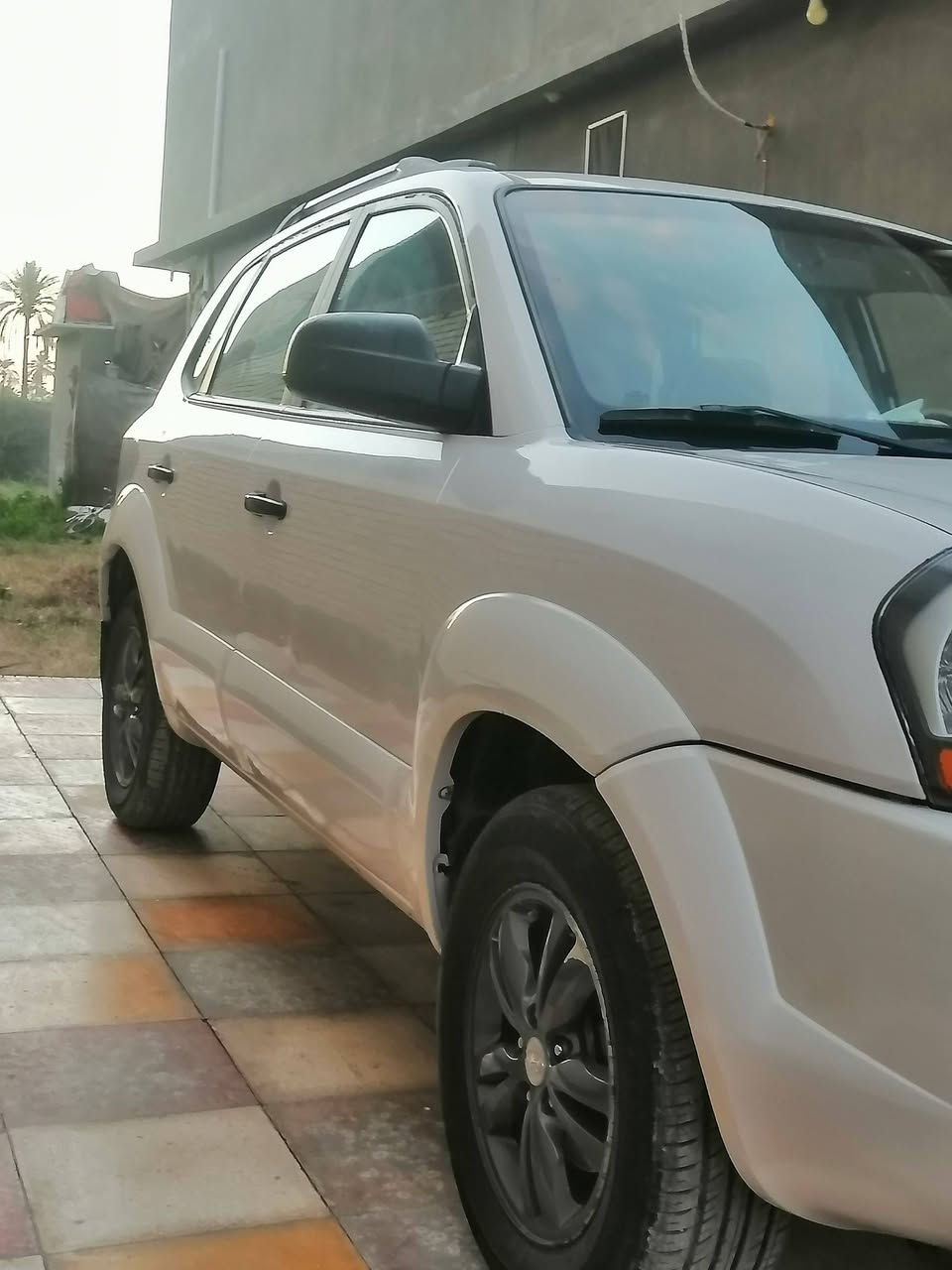 السلام عليكم توسان 2010 خليجي رقم بابل مشروع وطني جاهزه من كلشي عدا قطعتين بدون دواخل السعر 120 العنوان بابل رقم ***********
