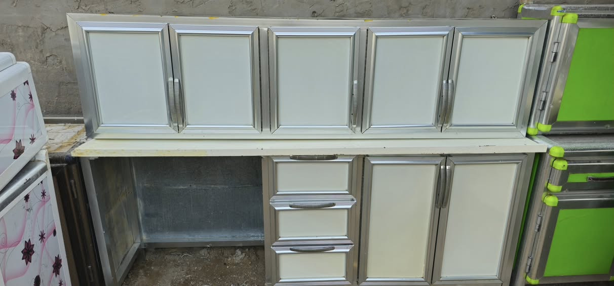 نبدل كاونتركم القديم مع كاونتر مستخدم أو جديد من عدنا
كاونتر مستخدم سطح مرمر تركي نظيف
 قياس مترين ونص بي مكان غساله صحون
سعره ١٤٠ الف 
مكانه كربلاء حي النضال قرب بيت المختار محمد داهي
نهايه شارع سوق حي البعث (الكراج الاخير)

*********** واتساب 

تابع البيج المستخدم لمزيد من العروض
https://www.facebook.com/share/1Am2wx1tDo/

https://www.facebook.com/share/1Am2wx1tDo/
رابط البيج للجديد
