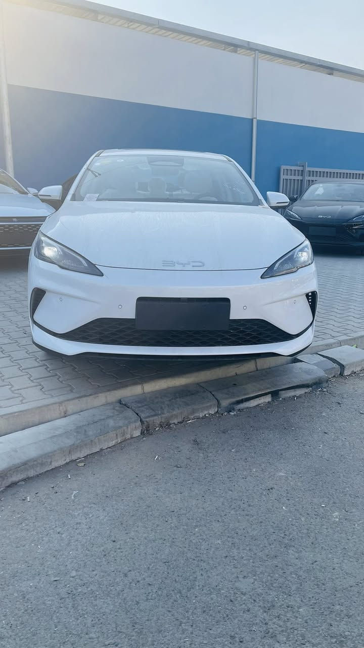 🚗 BYD Seal 5 | فل مواصفات – اختيار ذكي اليوم
سيارة تجمع القوة، الفخامة، والتوفير بكل معنى الكلمة.
📌 البيع فقط نقد
✨ أبرز المواصفات:
 • ⚡️ محرك اقتصادي قوي + صرفية وقود ممتازة
 • 🧠 أنظمة أمان متقدمة (ADAS)
 • 📱 شاشة وسطية كبيرة + عدادات رقمية
 • ❄️ تكييف أوتوماتيك
 • 🪑 مقاعد جلد كهربائية
 • 🌙 فتحة سقف
 • 🔑 تشغيل ذكي + بصمة
 • 📷 كاميرات 360°
 • 🛞 جنوط رياضية
 • 🔇 عزل عالي وراحة بالقيادة
📌 البيع فقط نقد
📦 متوفر جملة
📍 الموقع:
معارض البياع المدخل الرئيسي، مقابل محطة بنزين خانه السيديه 
معرض حجي خالد
📞 للاستفسار والحجز:
***********
