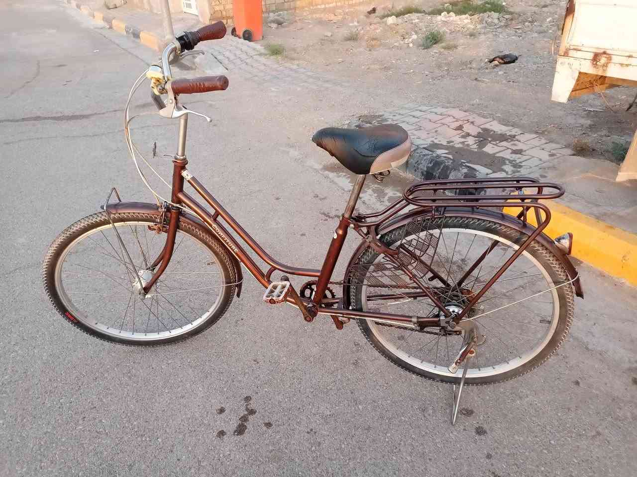 السلام عليكم بايسكل بناتي للبيع حجمه 26 بايسكل نظيف كلشي مابي نظيف كلهن بلادي الگير يشتغل و البريگ امامي و خلفي يشتغل و الداينمو يشتغل هم بايسكل مرتب كل نقص ما بي.

السعر: 100 و بي مجال 
الرقم: ***********

العنوان: طشاش شارع القاضي قرب مجسر الخاچية الجديد
