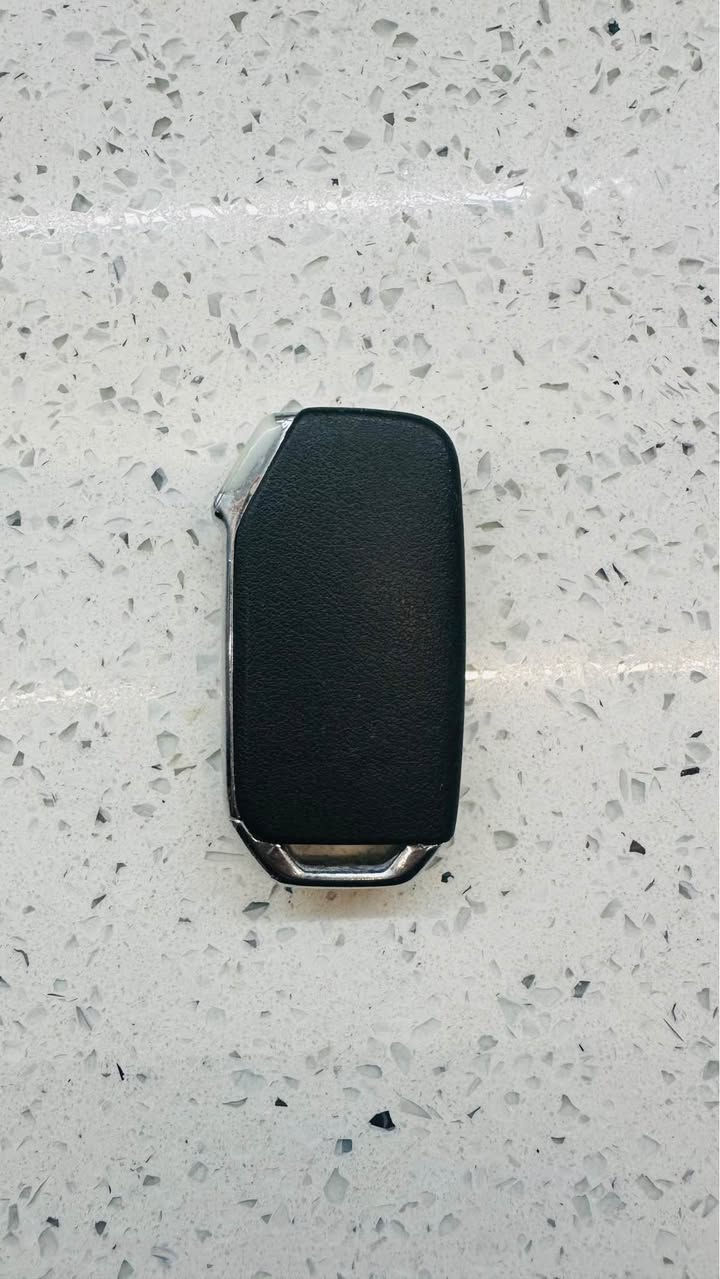 بصمة كيا سيلتوس اصلية
من موديل 21 وفوك 
فول تشغيل عن بعد مكاني بغداد
السعر 100 
توصيل 5 
*********** بغداد, العراق
