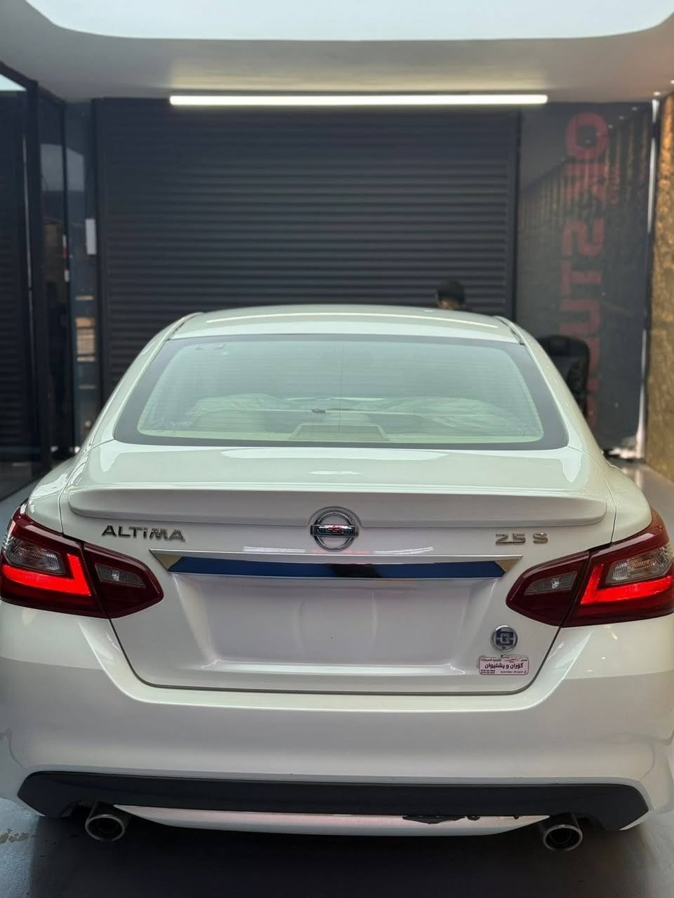 Nissan altima 2018 S
نيسان التيما 2018 S خليجي كلين تايتل
كفالة عامة من الدعامية للدعامية
كير محرك شرط
كهربائيات شرط
تبريد ثلج شرط
ماشية 118 الف فقط
مواصفات S المعروفة
رقم سليمانية بأسمي تحويل مباشر
للتواصل:
*********** اتصال فقط 
*********** واتساب او فايبر فقط
مكاني السليمانية
