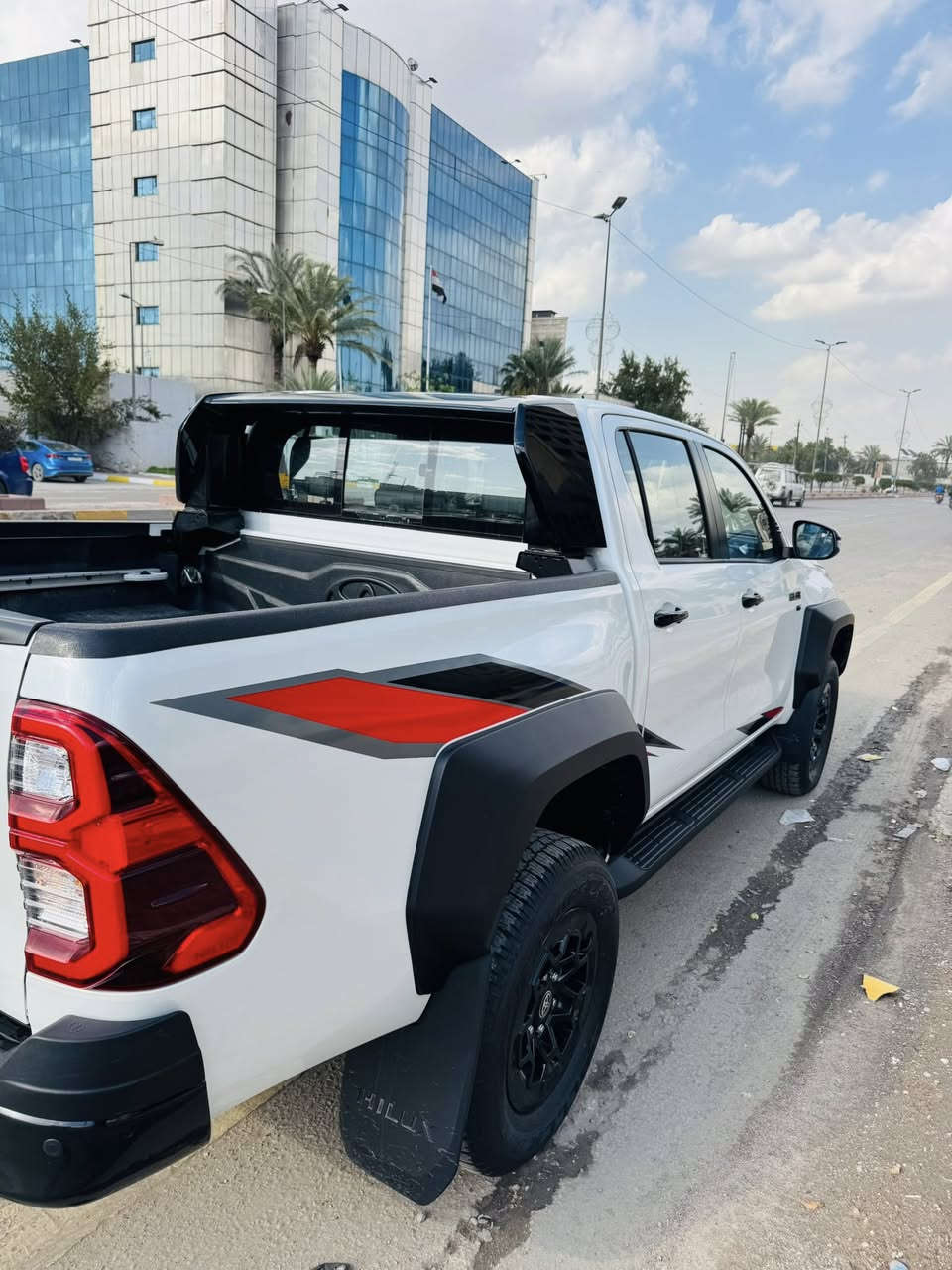 السلام علیکم 

للبيع تويوتا هايلوكس GR وكالة ساز 

كفالة عامة

مديل 2025 فول مواصفات

زيرو ماشية 3 الف 

العنوان / بغداد زيونة 

الاستفسار / ***********
