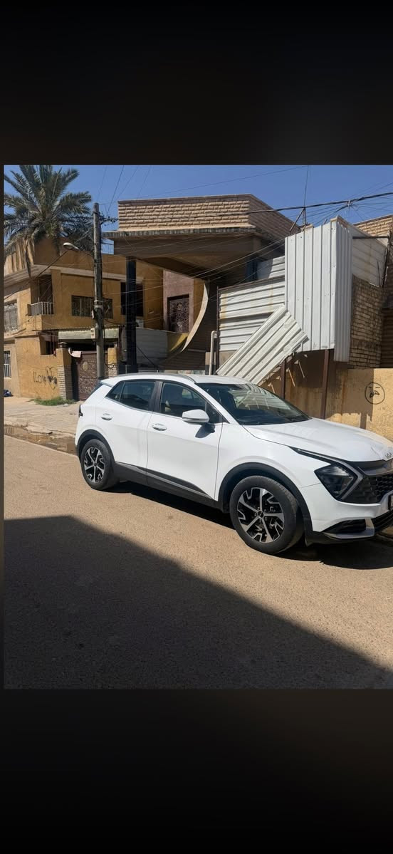 السلام عليكن عدي سبورج خليجي بيهه اضرار اريد ابيع على وضعهه مابيهه ولا حار ولا بارد ماشيه 42 كيلو متر السياره بسمي تحويل ثاني يوم ناشر اضرارهه خشم البنيد طخف خفيفه والباب موجود الصرر بل منشور 
عارضهه 180 $ وبيهه مجال للشراي التواصل على الرقم فقط  الموصفات الاعتياديه 
***********
