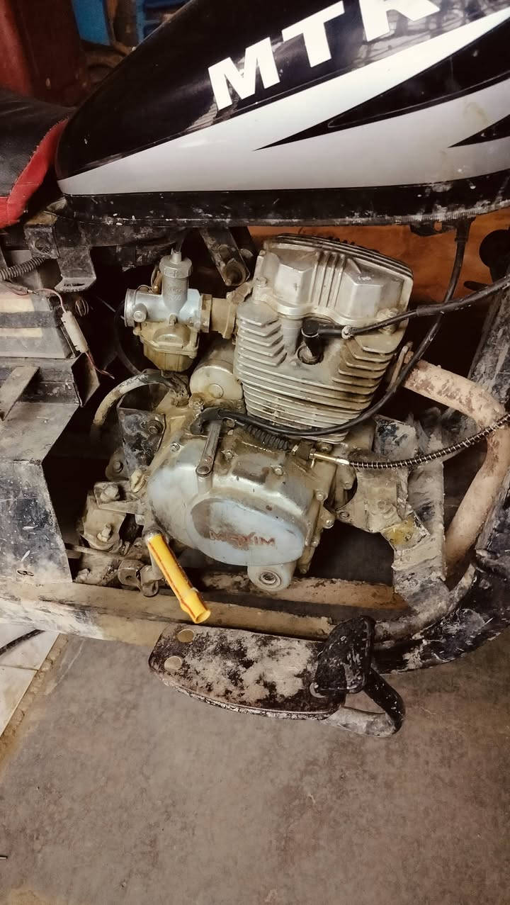 السلام عليكم ستوته ام تي ار موديل 2011 رقمها ضايع سنويه موجوده العنوان الديوانيه ستوته خير من الله سعرها ب 650 هذا رقمي***********
