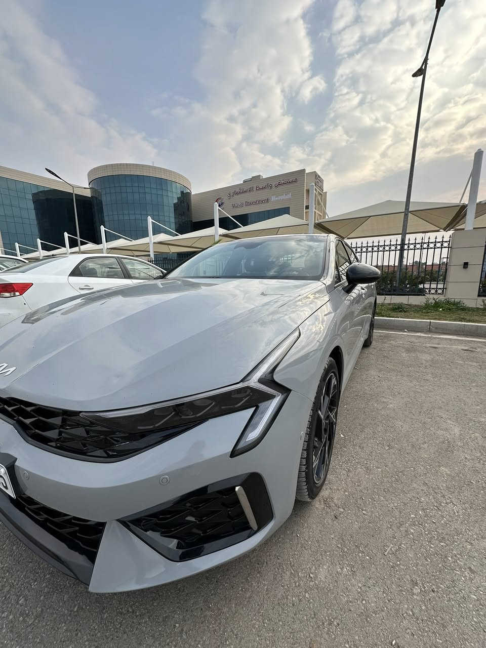 للبيع Kia K5 GT-Line 2025
رقم أربيل باسمي + اني المستورد

🎨 لون أسمني مميز
🛋️ داخل جلد أسود بخياطة بيضاء سبورت
📏 ممشى 21,000 كم فقط
⚙️ محرك 2.5 لتر – 4 سلندر
━━━━━━━━━━━━━━━
✨ أهم المواصفات:

•  رادار 
• شاشة وسطية كبيرة 12.3 إنج
• عدادات ديجيتال
‏• Apple CarPlay + Android Auto
• فتحة سقف بانوراما
• تشغيل بصمة + دخول ذكي
• مقاعد كهرباء
• تدفئة مقاعد
• كاميرا خلفية + حساسات
• مثبت سرعة
• إضاءة LED كاملة
• شحن لاسلكي
• رنكات رياضية GT Line
 
واتساب او اتصال فقط

***********
