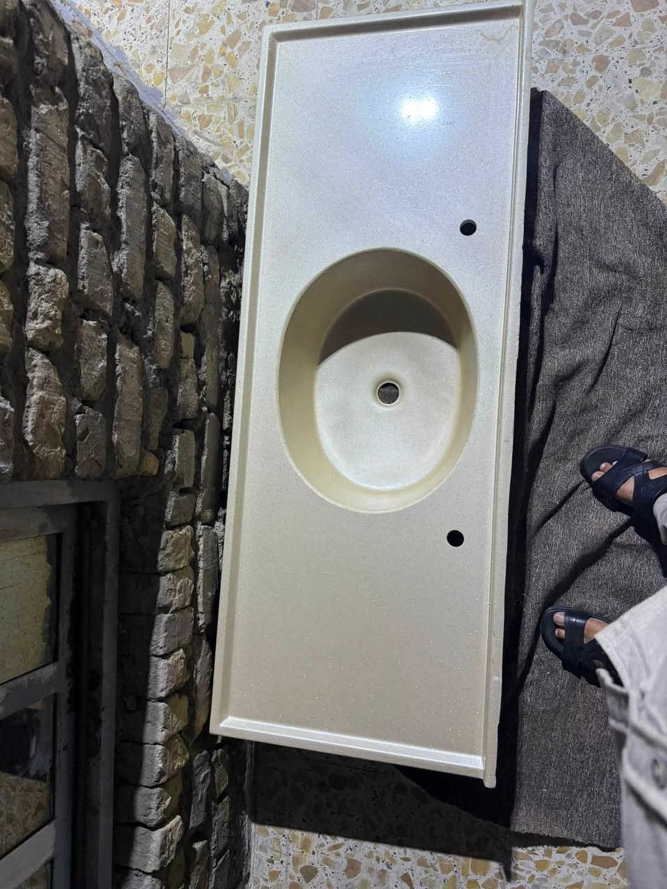 سنك مرمري للبيع السمك الثقيل جديد مامستعمل قياس طول ١٥٠ سم وعرض ٥٦ سم السعر ٧٠ وبي مجال بسيط مكان بغداد الحريةالاتصال***********
