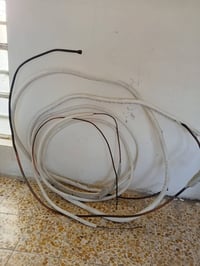 عندي بوري نحاس نضيف جدا مستعمل نص موسم طول ١٠مترات عنوان الشعب شارع صح...