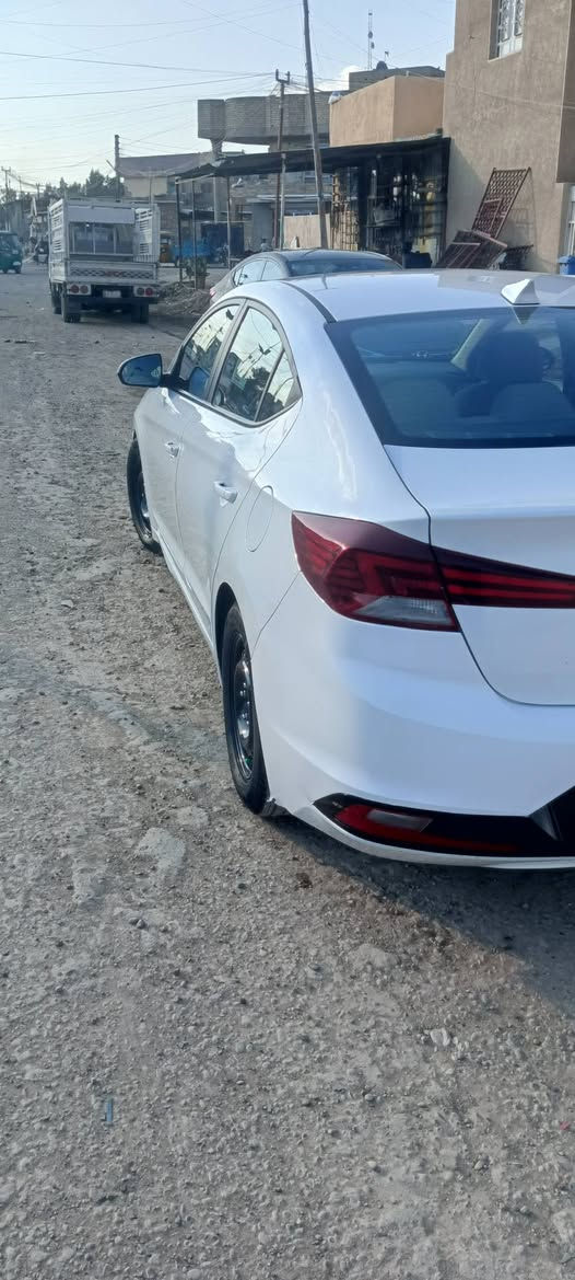 سلام عليكم النتره موديل 19 حادث جاملاغ خليفي وخسم البنيد طخه بي بغداد تحويل ثاني يوم عنوان بغداد الشرطه الخامسه ***********
