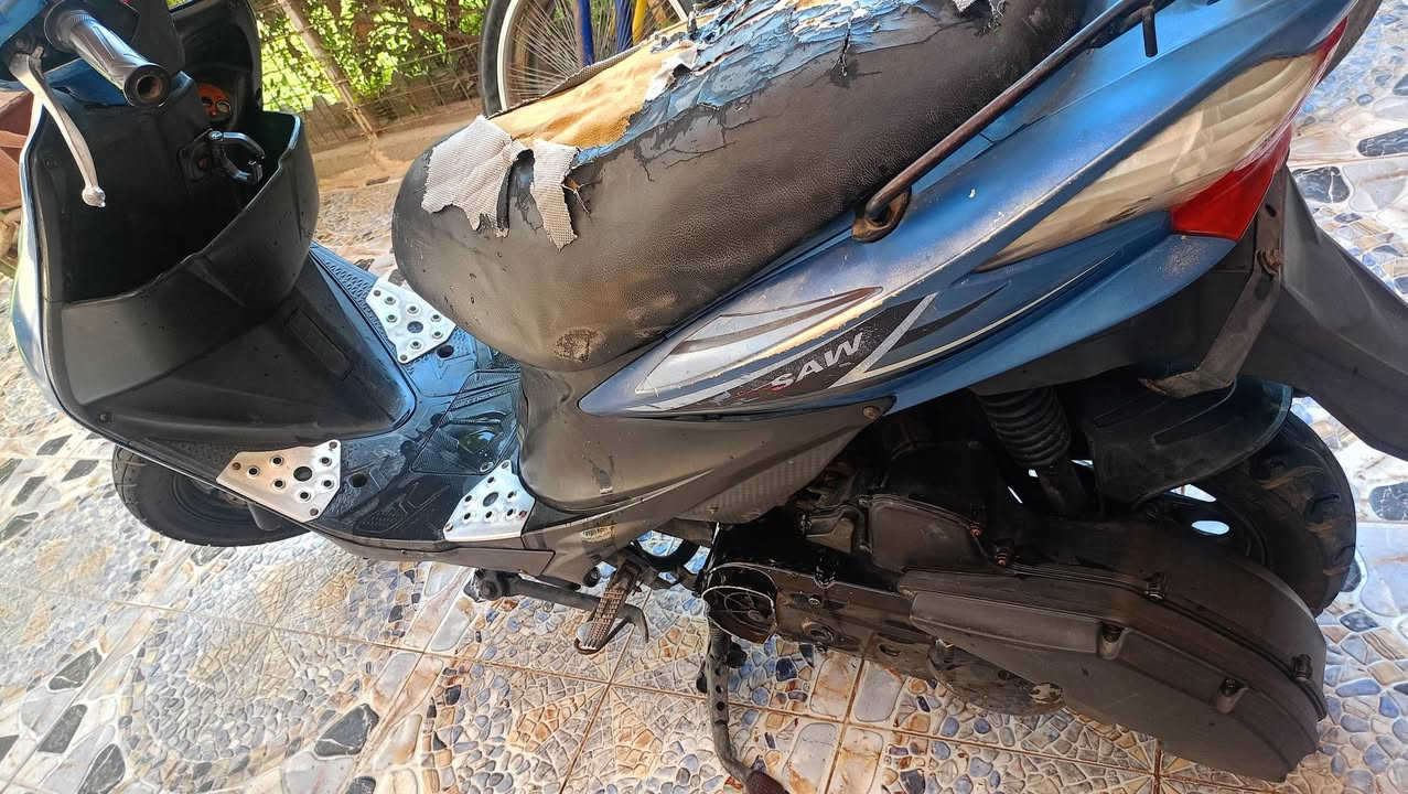 السلام عليكم دراجه ادرس ماليزي طافيه دراجه نضيفه السعر 100 وبيها مجال للاستفسار الاتصال على الرقم ***********
