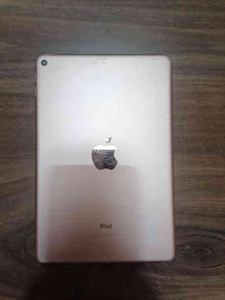 السلام عليكم ايباد مني فايف مامفتوح للبيع
 او مراوس هم يرهم
السعر 250 وبيه مجال شي قليل
خاص مفتوح
***********
