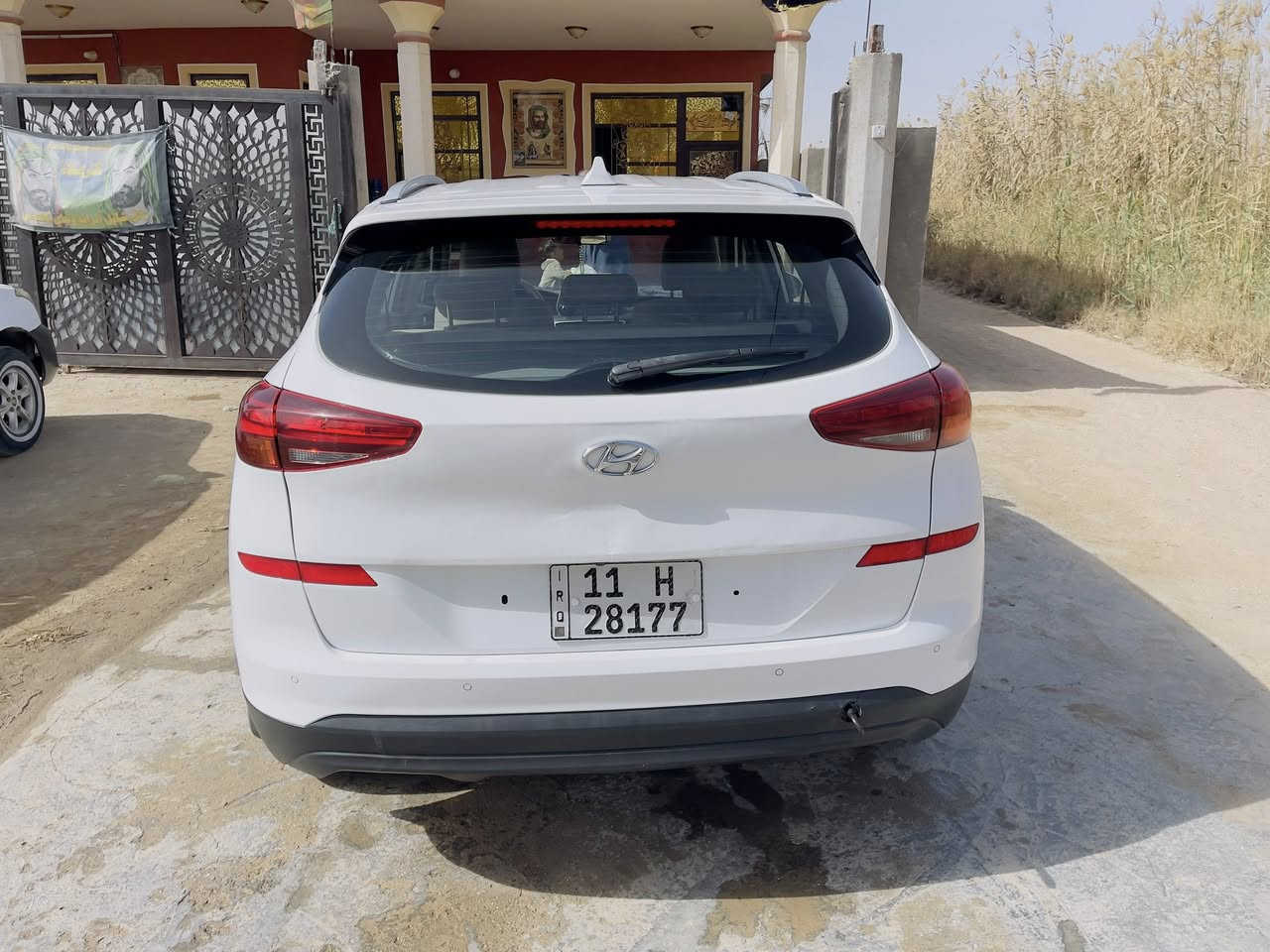 السلام عليكم
للبيع سياره توسان 2020 
فول موصفات عدا البنراما 
بصمه رادرات امامي خلفي وبيها هواي مواصفات معروفه موصفات التوسان مكفوله كفاله عامه عده جنطه بيها شوي بارد والباقي مكفول جاهزه من كلشي  مكاني بابل قرب محطه جنه الفرات 
السعر 180
رقمي ***********
