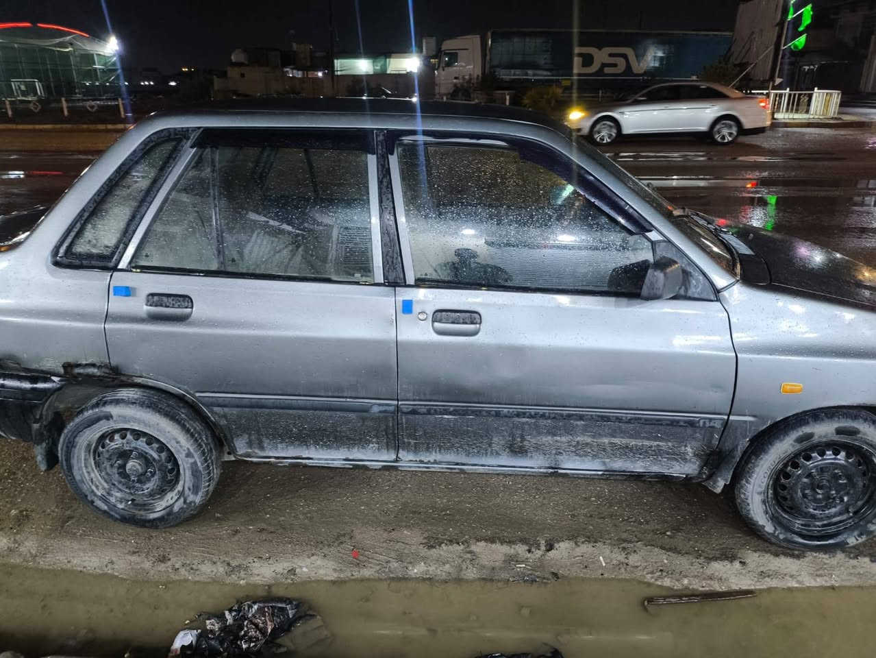 سايبه مديل 2012 مكفوله كير ومكينه وحداديه وصدر وتخم تاير كهربائيته كله شغاله لا ضربه ولا تبديل راعيه يمي بيهة خياسات بل دوس قليله السعر 28 وبيه مجال اتصل ***********
