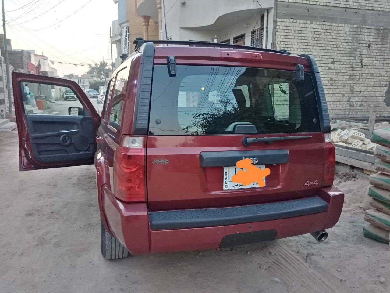 السلام عليكم.           
كومندر 2008 محرك 3700 صبغ عام رقم بغداد بأسمي عنوان كربلاء المقدسة السعر 85 رقمي ***********
