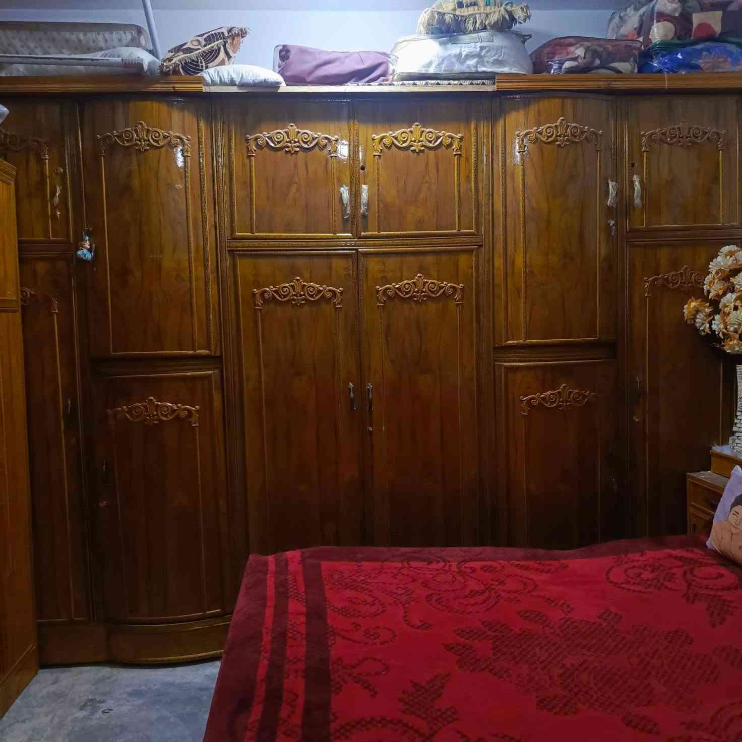 سلام عليكم 
متاح غرفه اخشاب للبيع 
نظيفه السعر مليون وبيه مجال 
الاستفسار خاص او اتصال 
***********
