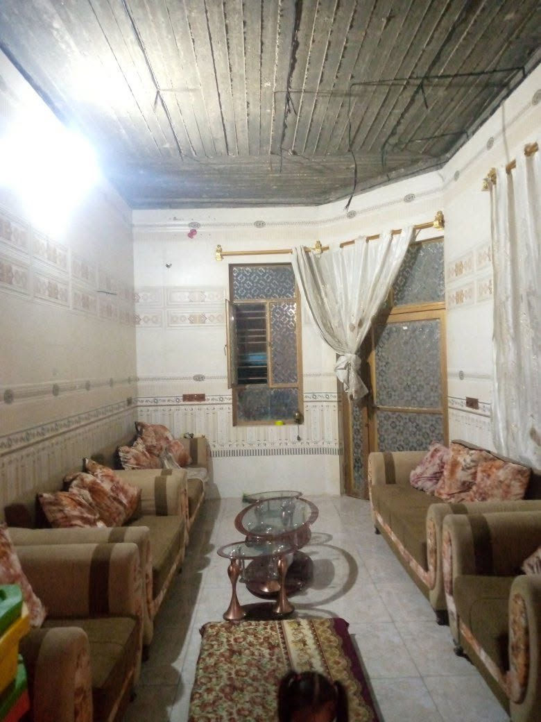 53792
عندي بيت بلانتفاضه2مساحه 100ونزال 20واجهه 5
 *********** كربلاء جميع خدمات متوفره
طابو صرف
باسمي
قريب على مدارس
كبال ساحه وبنت مدرسه
سيراميك تركي وشغل ايراني صب مو لزك
مجاري جكات درجه اولى
كهرباء دفن
طابق غرفه صاله واستقبال ومطبخ
وصحيات داخلي وخارجي
بيت بي نقوصات مثلا سقف مامسوي
طابق ثاني ناصب فقط شباك كبير  ومصدعد اضلع
وبيت مامسحوب عليه اي قرض
