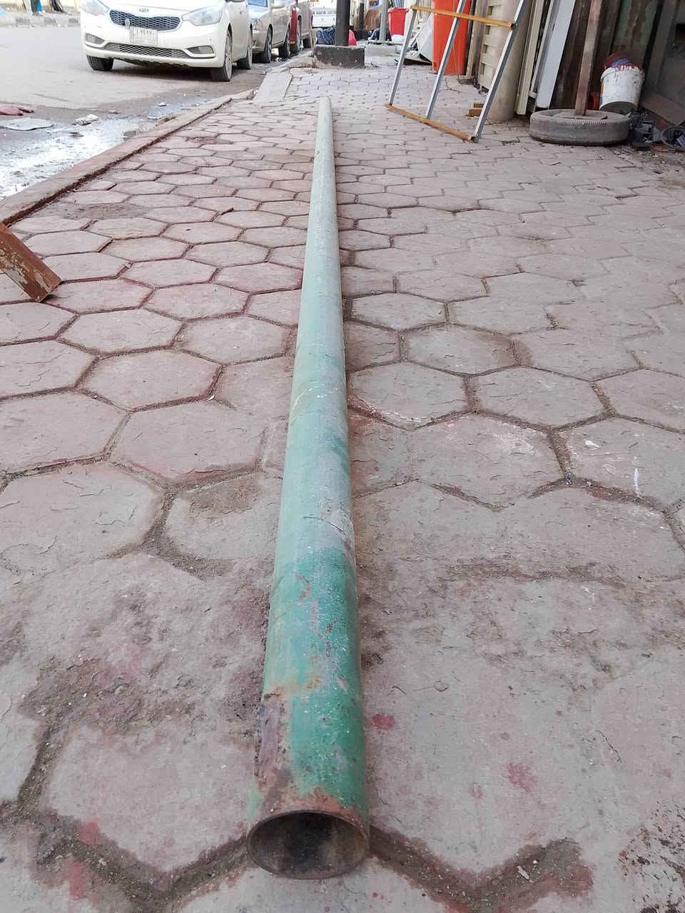 بوري حديد ثقيل كلش يعني ثنين يله ينشال وطول ٥ اله 
ناصرية مركز حي للرافدين ***********
