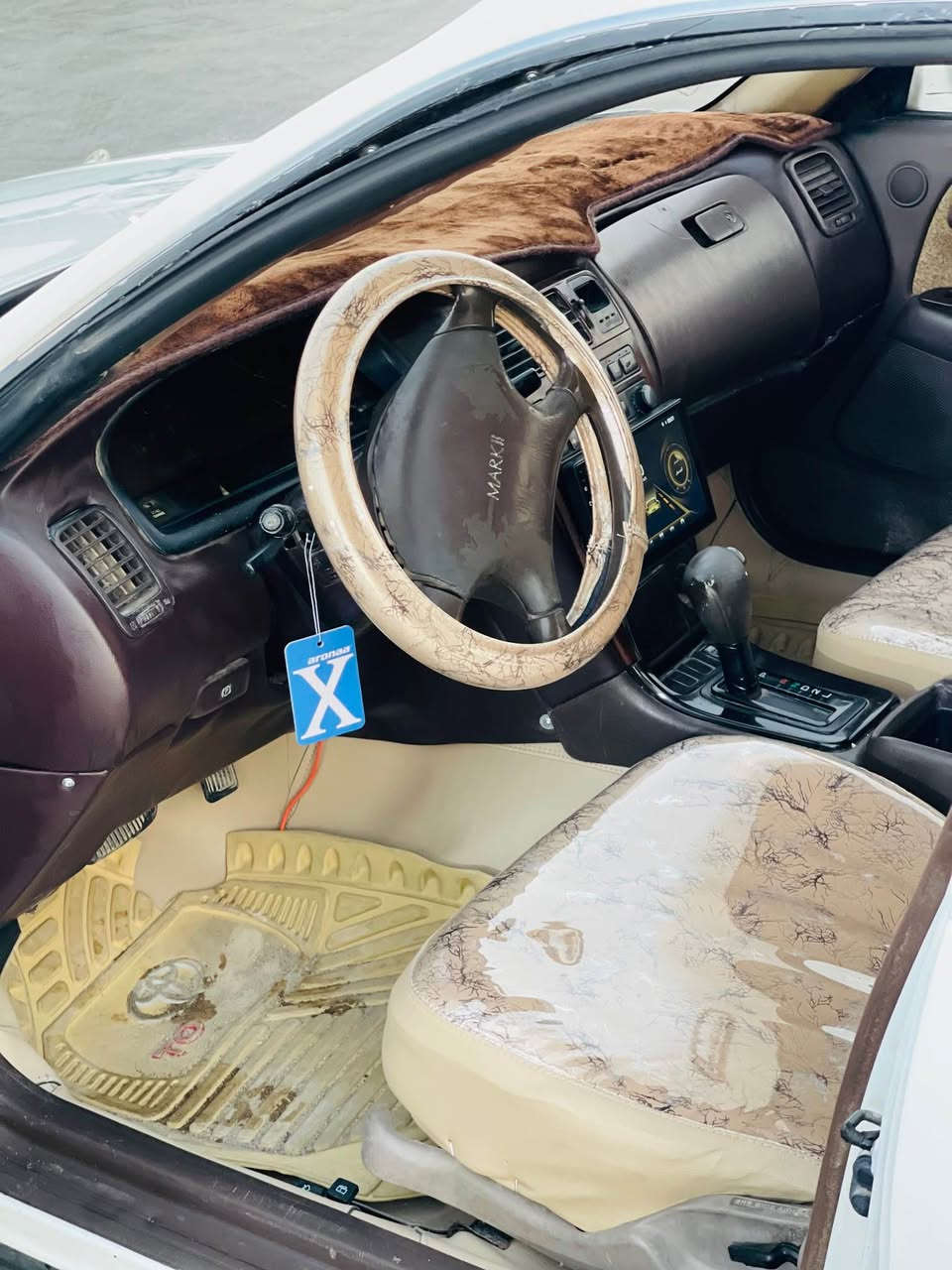 سلام عليكم 
سياره مارك نقل جثه سياره خير من الله مكينه كير حداده تايرات جدد كهربائيات جاهزه سياره كشنات تغليف وأرضيه تغليف شاشه جبيره سياره خير من الله مكينه ونجي جاهزه مكاني البصره سعر ٥٠ إذا عندك مراوس عادي 
رقم *********** Singapore
