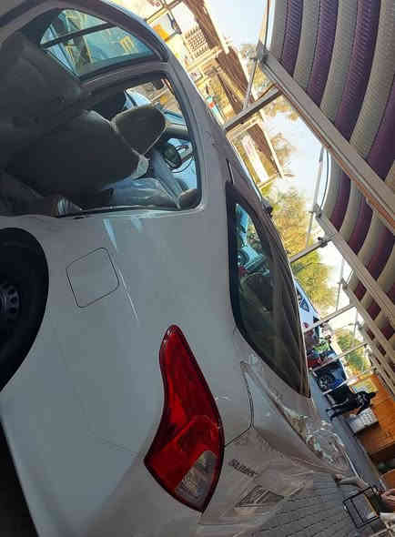 السلام عليكم نيسان سني زيرو   للبيع موديل ٢٥ زيرو على وضع الشركه فول مواصفات شاشه كار بلي  تبريد قطعتين تحكم ستيرن جهتين جام اربع كهرباء كروز سرعه شاشه كامرا حساس خلفي رقم أربيل باسمي  مكانه بغداد الغدير مقابل شقق زيونه عارضهن ب١٣٢  ***********
