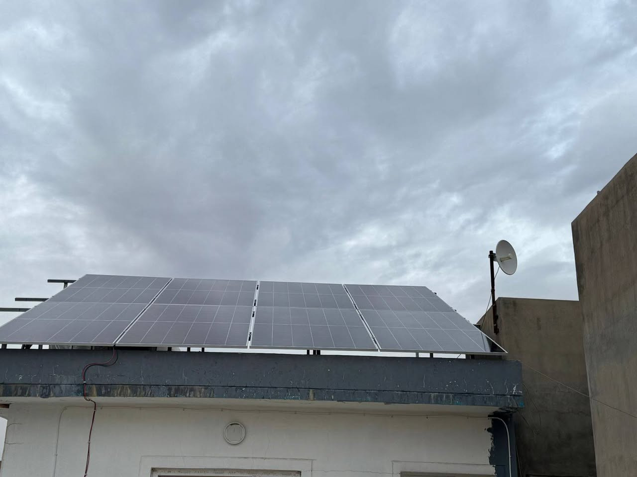 منضومة طاقه شمسيه 
اليوم 
8 لوحه 750وات   20 امبير 
1  عاكيسه 6KV 
1 بطاريه 16KW.    ضمان 5 سنوات12000سايكل
مكتب اسيا   لطاقه شمسيه.
عنوان سوق حسن قوان مقابيل دكتوره سهام
***********
***********
