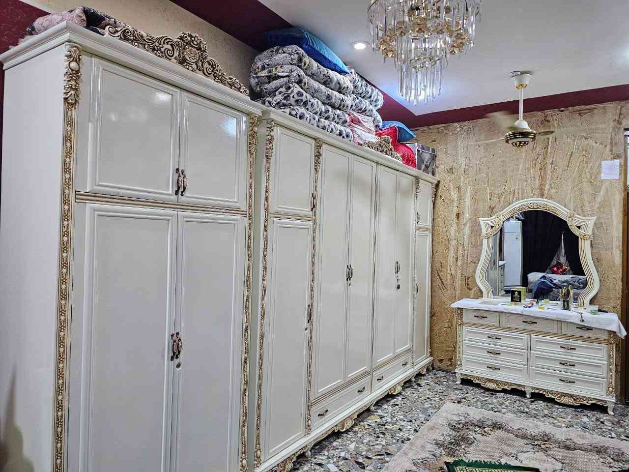 غرفه نوم عراقيه تفصال درجه اولى جديد نضافه 90 بلميه ستعمال قليل  7 قطع تسكام للاتصال ***********

